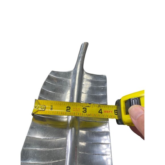 Hecho en Mexico Silver metal Leaf-Shaped Footed Trinket or Serve tray SKU 9124 - Picture 5 of 10